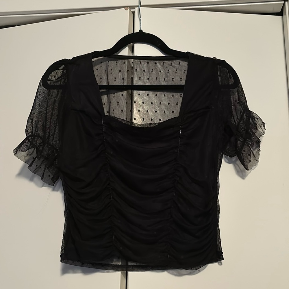 Square neck puff sleeve cropped top